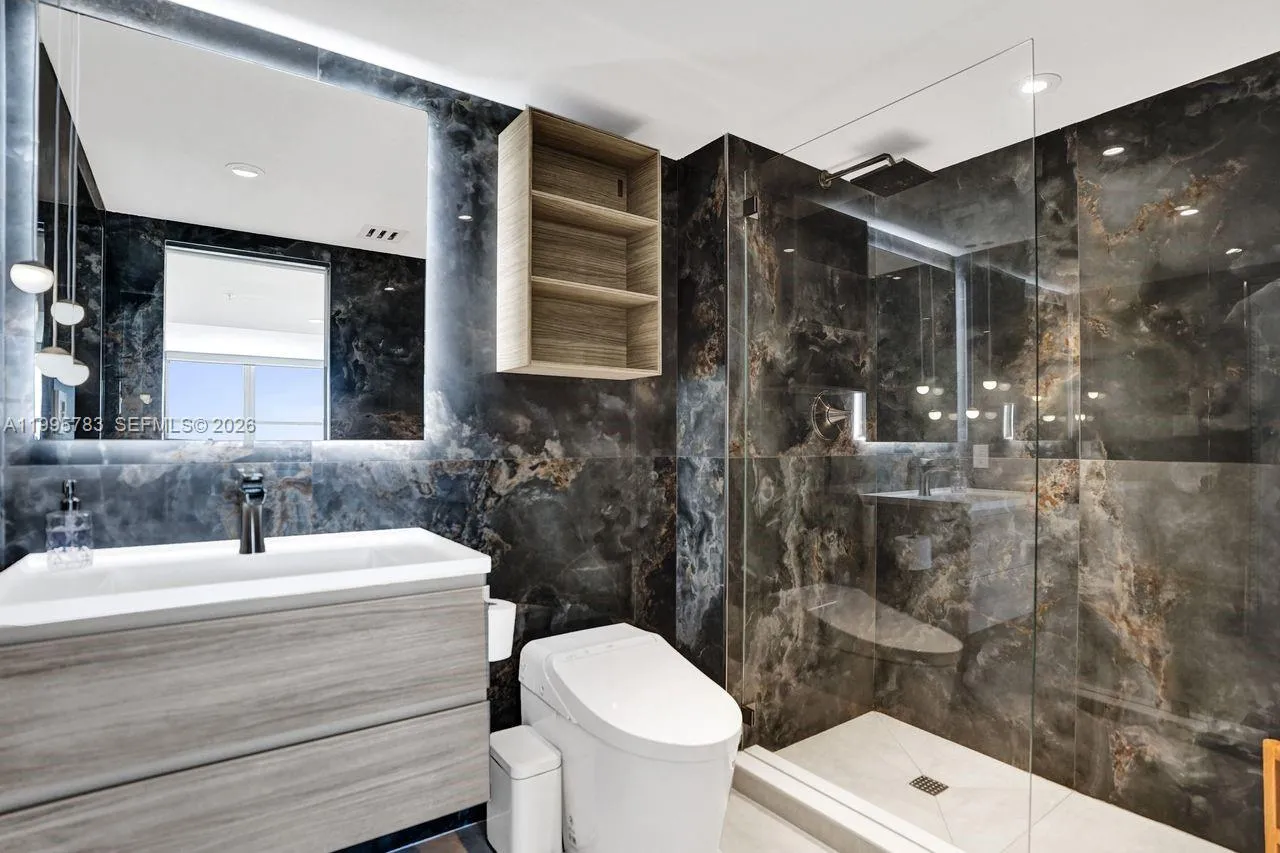 90 Alton Rd 2701, Miami Beach, Florida 33139, Miami Beach, Florida 33139, 2 Bedrooms Bedrooms, ,2 BathroomsBathrooms,Residential Lease,For Rent,90 Alton Rd 2701, Miami Beach, Florida 33139,A11995783