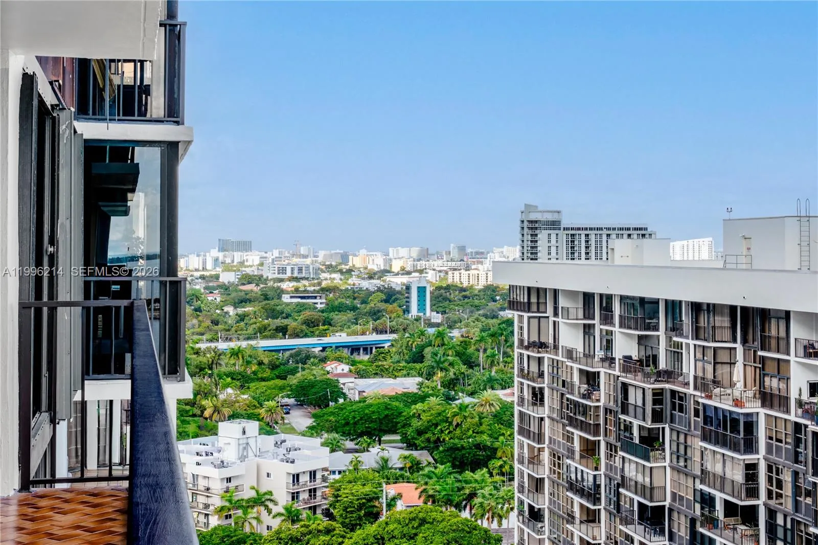 1925 Brickell Ave D2006, Miami, Florida 33129, Miami, Florida 33129, 2 Bedrooms Bedrooms, ,2 BathroomsBathrooms,Residential Lease,For Rent,1925 Brickell Ave D2006, Miami, Florida 33129,A11996214