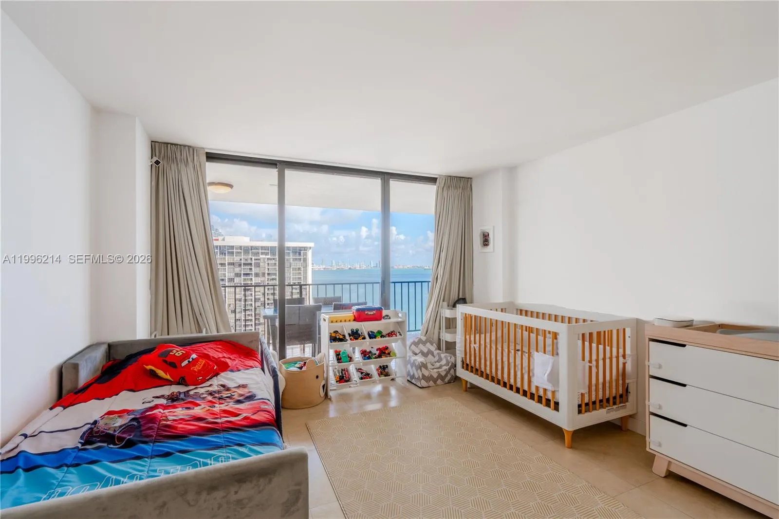 1925 Brickell Ave D2006, Miami, Florida 33129, Miami, Florida 33129, 2 Bedrooms Bedrooms, ,2 BathroomsBathrooms,Residential Lease,For Rent,1925 Brickell Ave D2006, Miami, Florida 33129,A11996214