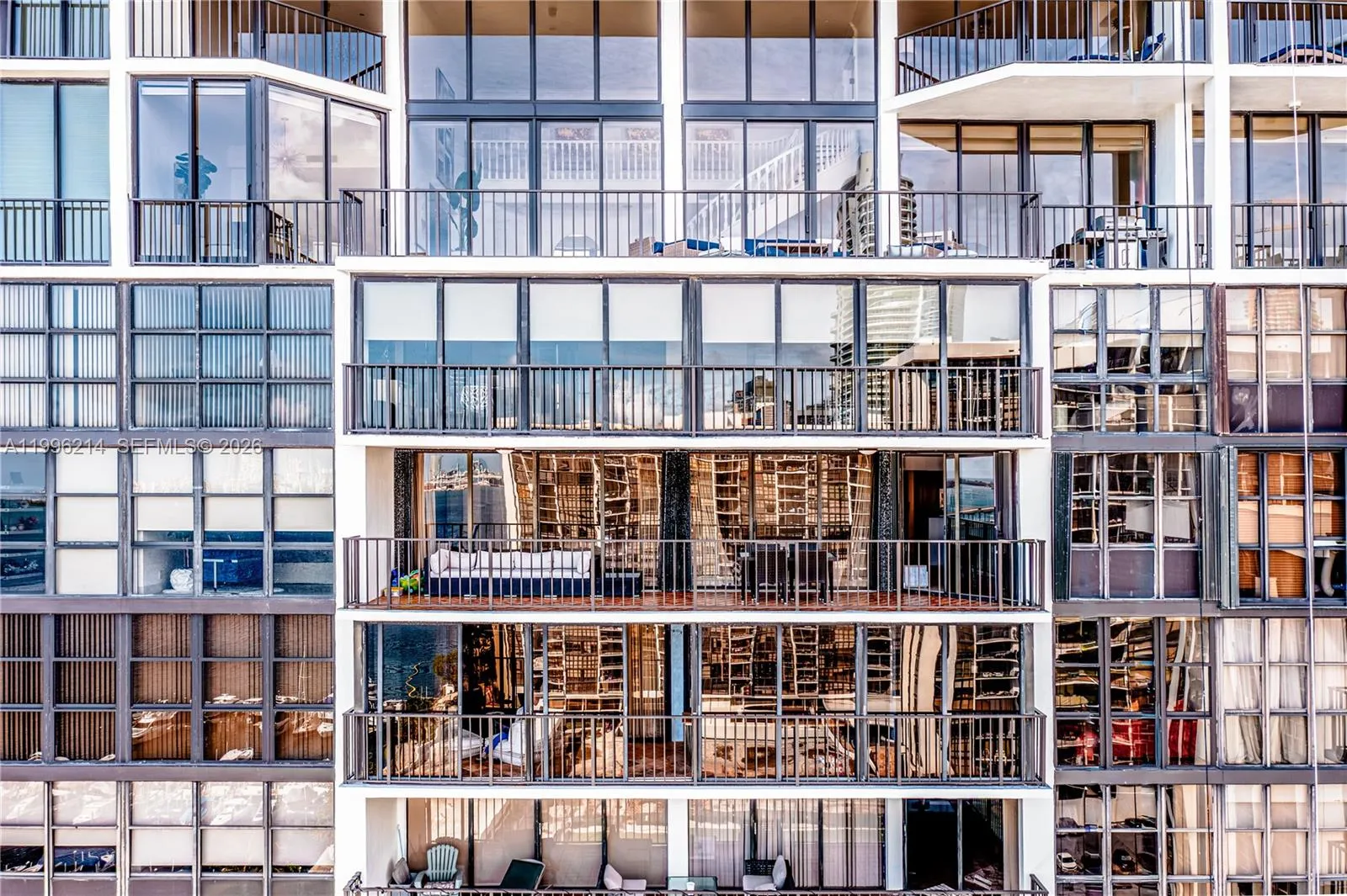 1925 Brickell Ave D2006, Miami, Florida 33129, Miami, Florida 33129, 2 Bedrooms Bedrooms, ,2 BathroomsBathrooms,Residential Lease,For Rent,1925 Brickell Ave D2006, Miami, Florida 33129,A11996214