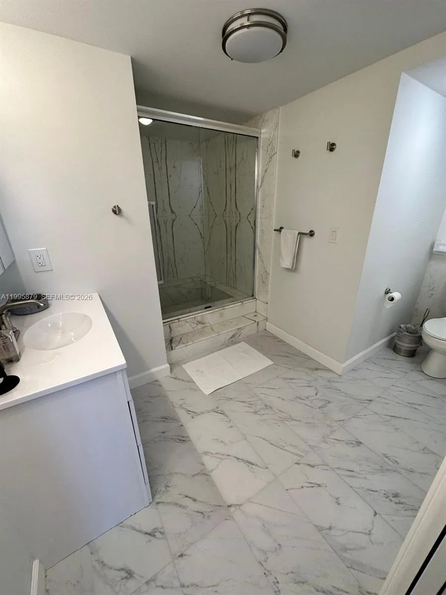 Key Biscayne, Florida 33149, 1 Bedroom Bedrooms, ,2 BathroomsBathrooms,Residential Lease,For Rent,A11995879