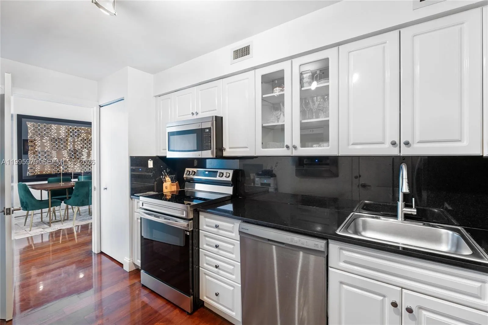 6770 Indian Creek Dr Tsm, Miami Beach, Florida 331, Miami Beach, Florida 33141, 1 Bedroom Bedrooms, ,1 BathroomBathrooms,Residential Lease,For Rent,6770 Indian Creek Dr Tsm, Miami Beach, Florida 331,A11995979