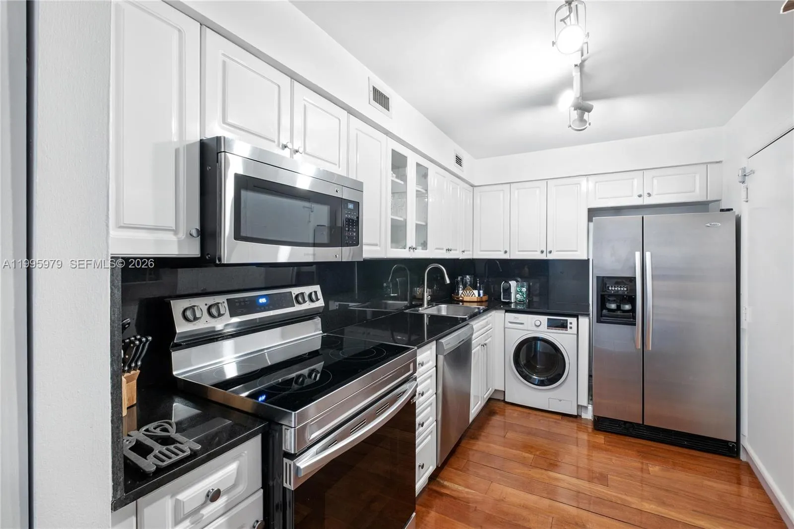 6770 Indian Creek Dr Tsm, Miami Beach, Florida 331, Miami Beach, Florida 33141, 1 Bedroom Bedrooms, ,1 BathroomBathrooms,Residential Lease,For Rent,6770 Indian Creek Dr Tsm, Miami Beach, Florida 331,A11995979