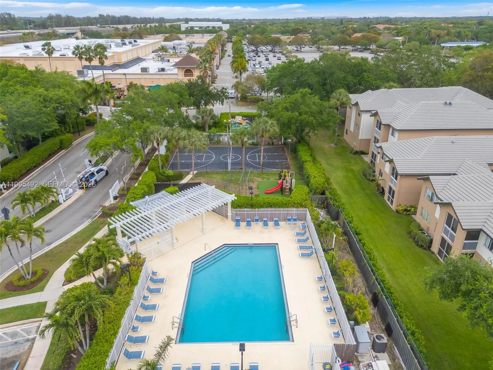 9925 Nw 57th Mnr, Coral Springs, Florida 33076, Coral Springs, Florida 33076, 3 Bedrooms Bedrooms, ,2 BathroomsBathrooms,Residential,For Sale,9925 Nw 57th Mnr, Coral Springs, Florida 33076,A11995492