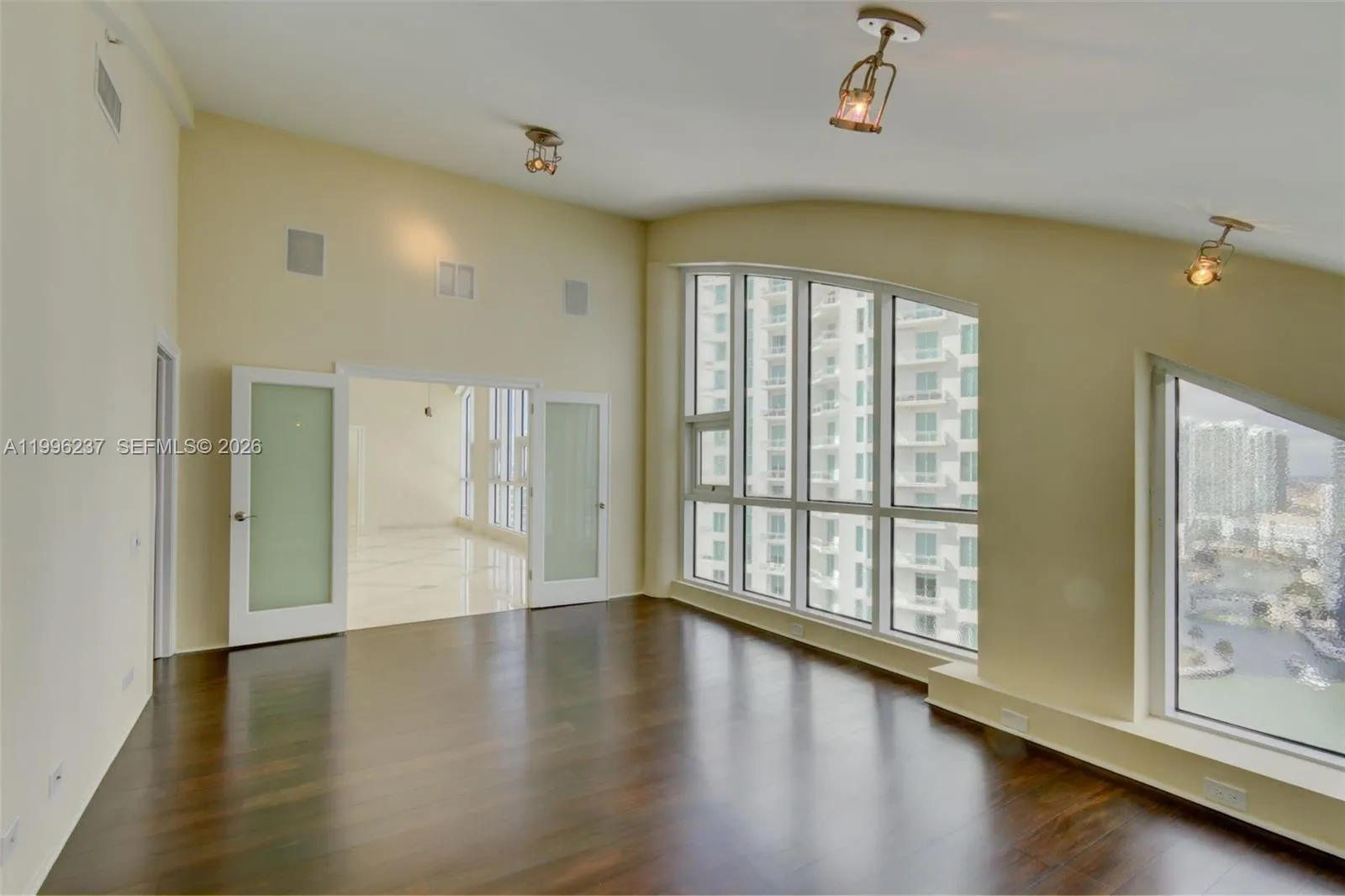 888 Brickell Key Dr Ph2802, Miami, Florida 33131, Miami, Florida 33131, 3 Bedrooms Bedrooms, ,4 BathroomsBathrooms,Residential,For Sale,888 Brickell Key Dr Ph2802, Miami, Florida 33131,A11996237