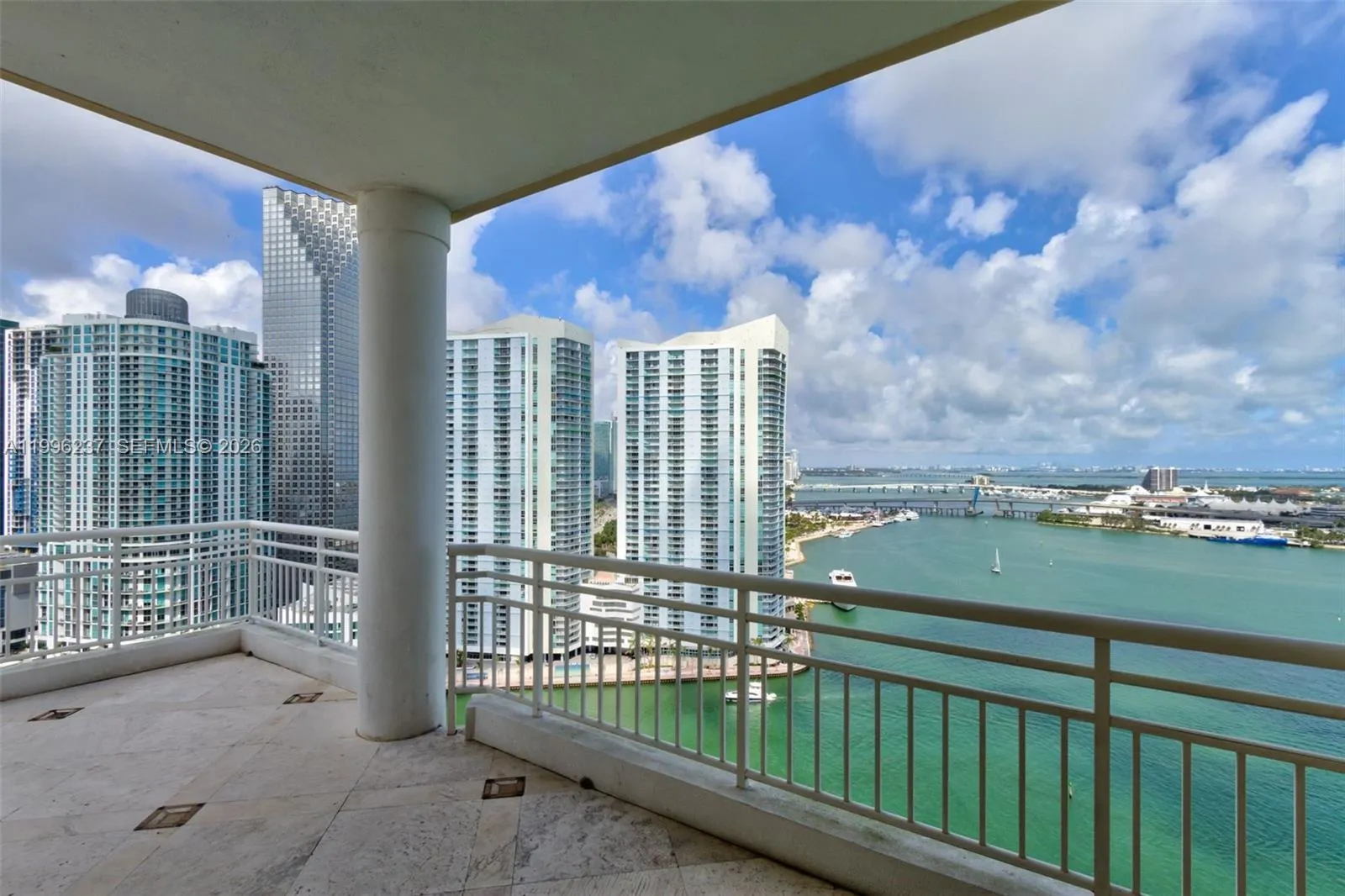 888 Brickell Key Dr Ph2802, Miami, Florida 33131, Miami, Florida 33131, 3 Bedrooms Bedrooms, ,4 BathroomsBathrooms,Residential,For Sale,888 Brickell Key Dr Ph2802, Miami, Florida 33131,A11996237