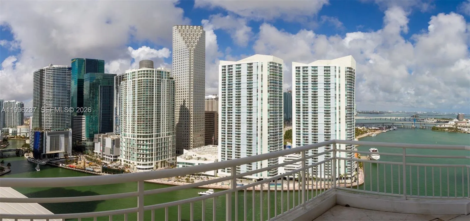 888 Brickell Key Dr Ph2802, Miami, Florida 33131, Miami, Florida 33131, 3 Bedrooms Bedrooms, ,4 BathroomsBathrooms,Residential,For Sale,888 Brickell Key Dr Ph2802, Miami, Florida 33131,A11996237