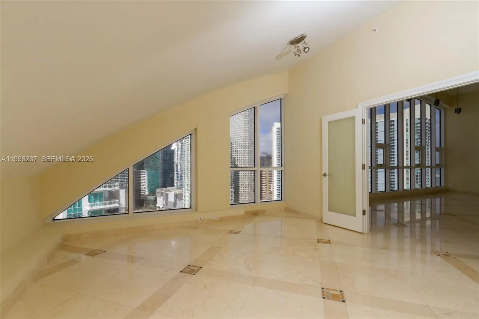 888 Brickell Key Dr Ph2802, Miami, Florida 33131, Miami, Florida 33131, 3 Bedrooms Bedrooms, ,4 BathroomsBathrooms,Residential,For Sale,888 Brickell Key Dr Ph2802, Miami, Florida 33131,A11996237