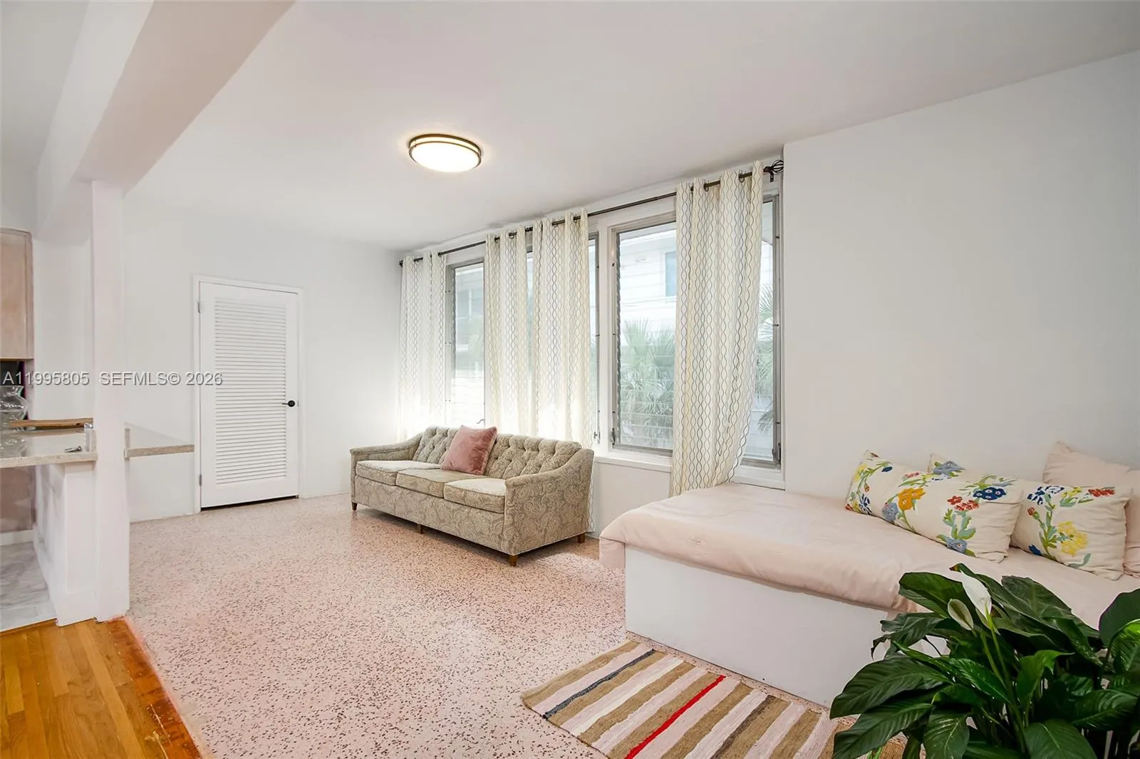 10081 W Bay Harbor Dr 4, Bay Harbor Islands, Flori, Bay Harbor Islands, Florida 33154, 2 Bedrooms Bedrooms, ,2 BathroomsBathrooms,Residential Lease,For Rent,10081 W Bay Harbor Dr 4, Bay Harbor Islands, Flori,A11995805