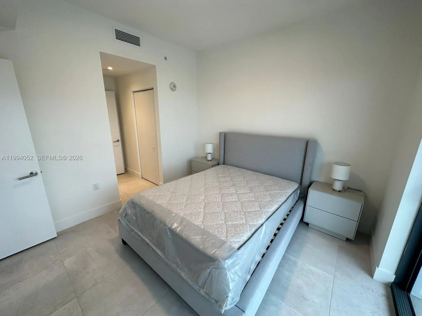 239 Sw 9th St 2002, Miami, Florida 33130, Miami, Florida 33130, 1 Bedroom Bedrooms, ,1 BathroomBathrooms,Residential Lease,For Rent,239 Sw 9th St 2002, Miami, Florida 33130,A11994052