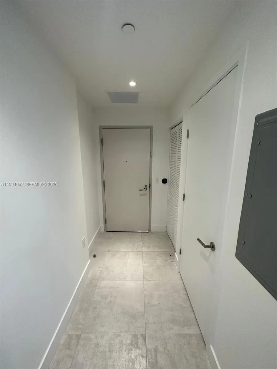 239 Sw 9th St 2002, Miami, Florida 33130, Miami, Florida 33130, 1 Bedroom Bedrooms, ,1 BathroomBathrooms,Residential Lease,For Rent,239 Sw 9th St 2002, Miami, Florida 33130,A11994052