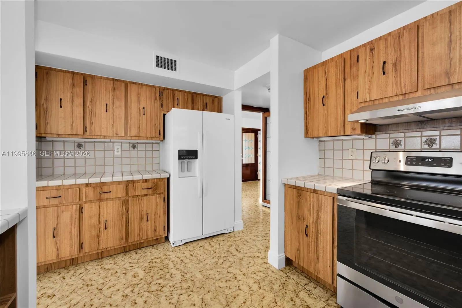 1240 Ortega Ave, Coral Gables, Florida 33134, Coral Gables, Florida 33134, 3 Bedrooms Bedrooms, ,3 BathroomsBathrooms,Residential Lease,For Rent,1240 Ortega Ave, Coral Gables, Florida 33134,A11995846