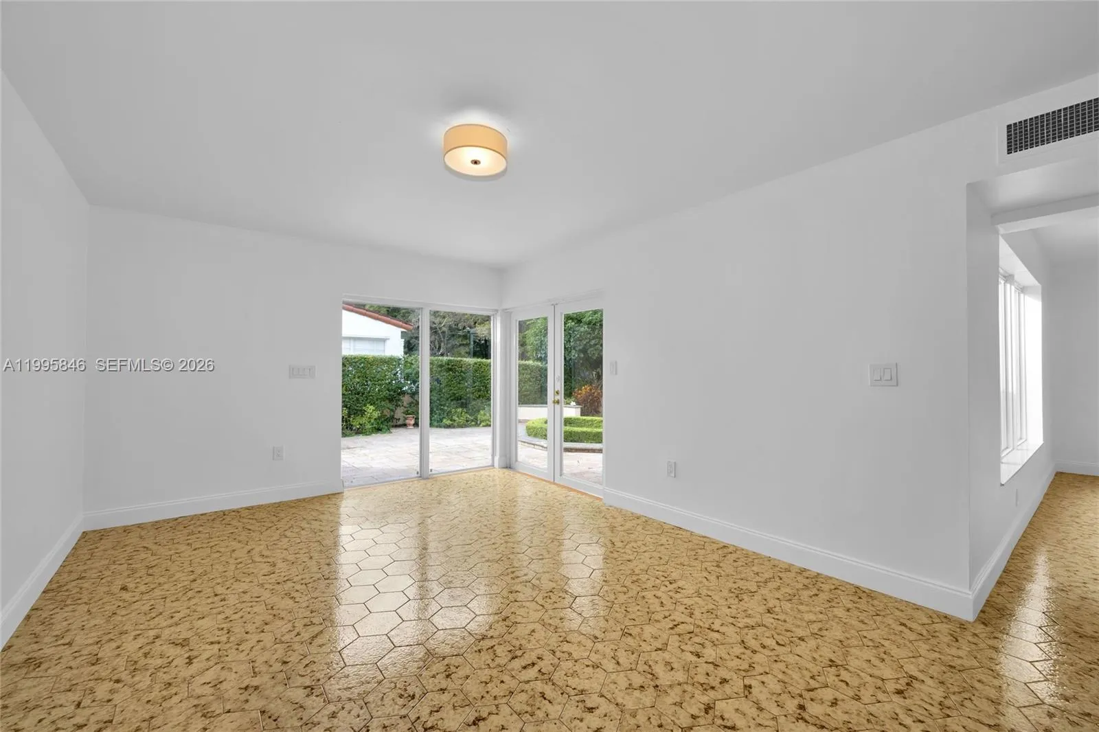 1240 Ortega Ave, Coral Gables, Florida 33134, Coral Gables, Florida 33134, 3 Bedrooms Bedrooms, ,3 BathroomsBathrooms,Residential Lease,For Rent,1240 Ortega Ave, Coral Gables, Florida 33134,A11995846
