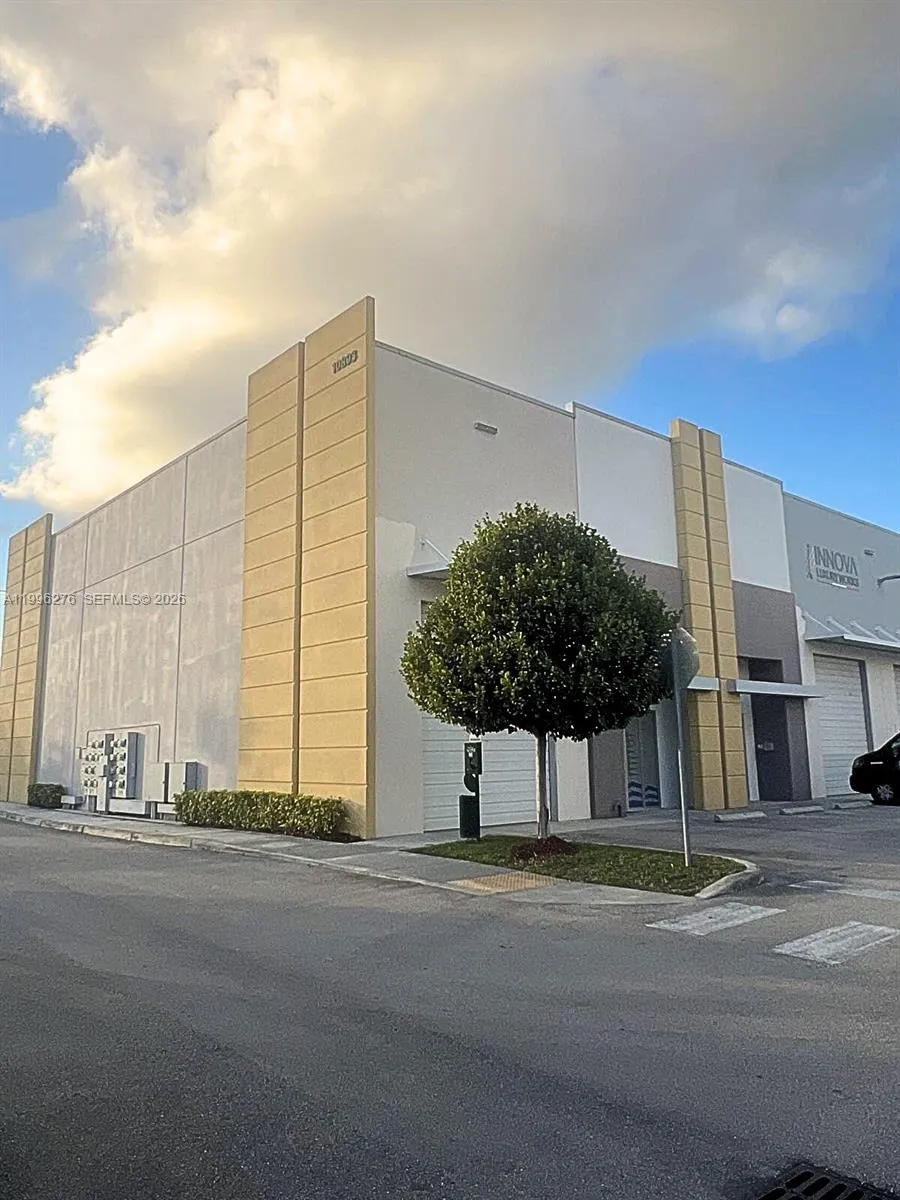 10893 Nw 17th St 130, Sweetwater, Florida 33172, Sweetwater, Florida 33172, ,Commercial Sale,For Sale,10893 Nw 17th St 130, Sweetwater, Florida 33172,A11996276