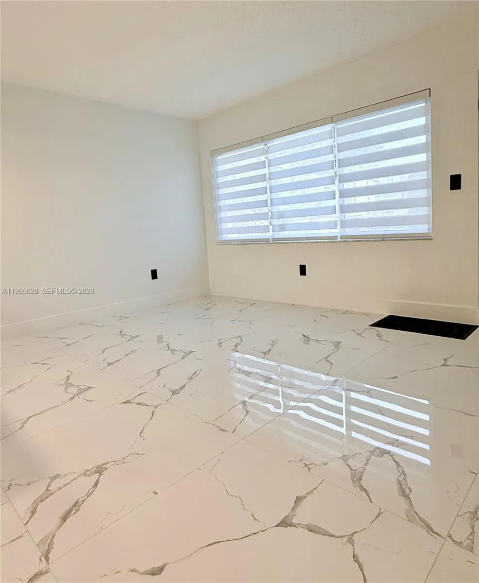 8660 Nw 5th Ter 15-108, Miami, Florida 33126, Miami, Florida 33126, 2 Bedrooms Bedrooms, ,2 BathroomsBathrooms,Residential,For Sale,8660 Nw 5th Ter 15-108, Miami, Florida 33126,A11995638