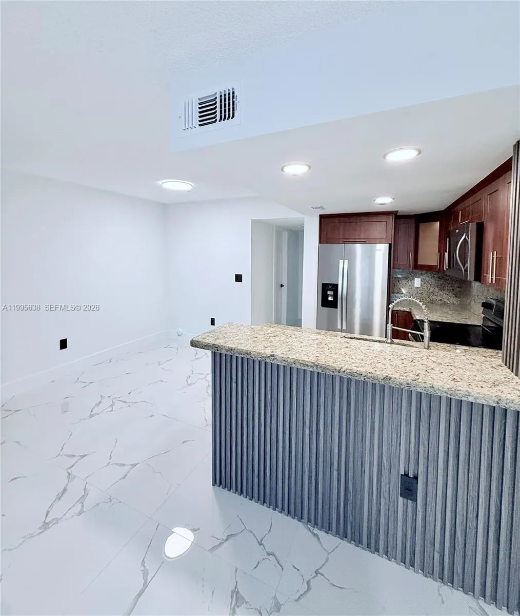 8660 Nw 5th Ter 15-108, Miami, Florida 33126, Miami, Florida 33126, 2 Bedrooms Bedrooms, ,2 BathroomsBathrooms,Residential,For Sale,8660 Nw 5th Ter 15-108, Miami, Florida 33126,A11995638