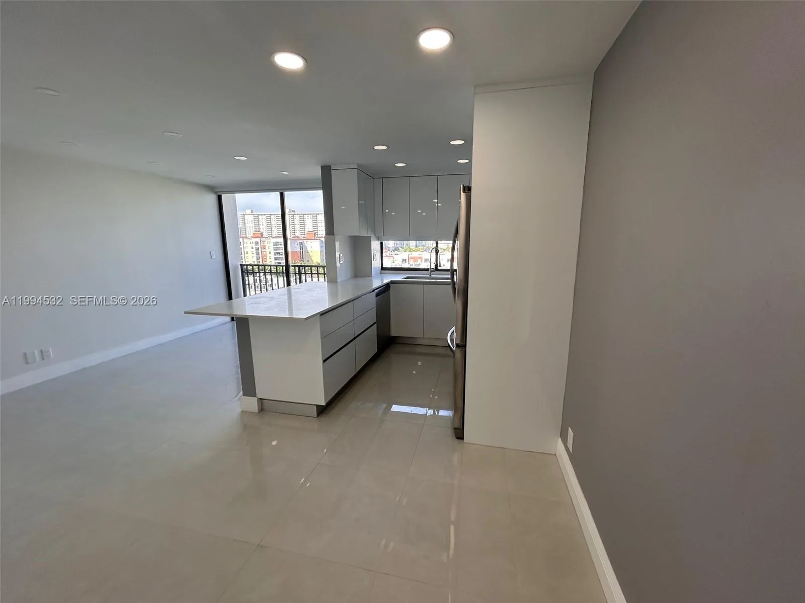 17021 N Bay Rd 1004, Sunny Isles Beach, Florida 33, Sunny Isles Beach, Florida 33160, 1 Bedroom Bedrooms, ,1 BathroomBathrooms,Residential Lease,For Rent,17021 N Bay Rd 1004, Sunny Isles Beach, Florida 33,A11994532