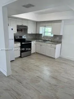 6237 Polk St Rear, Hollywood, Florida 33024, Hollywood, Florida 33024, 3 Bedrooms Bedrooms, ,2 BathroomsBathrooms,Residential Lease,For Rent,6237 Polk St Rear, Hollywood, Florida 33024,A11996317