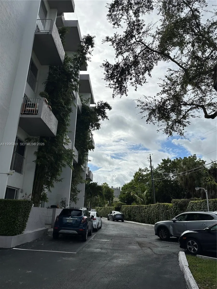 7801 Ne 4th Ct 101, Miami, Florida 33138, Miami, Florida 33138, 1 Bedroom Bedrooms, ,1 BathroomBathrooms,Residential Lease,For Rent,7801 Ne 4th Ct 101, Miami, Florida 33138,A11996261