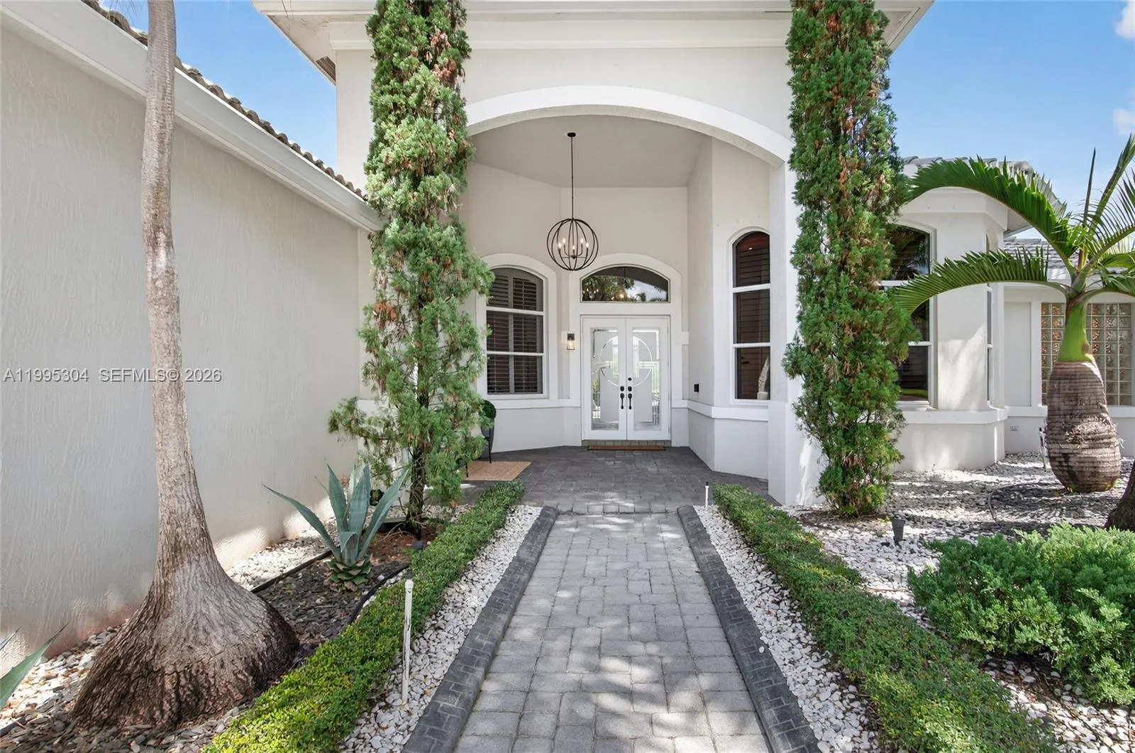 1396 Victoria Isle Dr, Weston, Florida 33327, Weston, Florida 33327, 5 Bedrooms Bedrooms, ,3 BathroomsBathrooms,Residential,For Sale,1396 Victoria Isle Dr, Weston, Florida 33327,A11995304