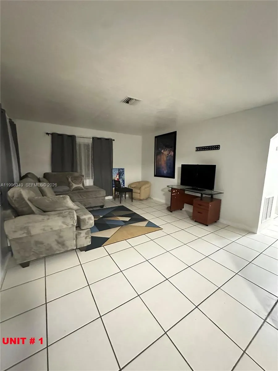 809 Ne 2nd St Unit 1-2, Hallandale Beach, Florida, Hallandale Beach, Florida 33009, ,Residential Income,For Sale,809 Ne 2nd St Unit 1-2, Hallandale Beach, Florida ,A11996349