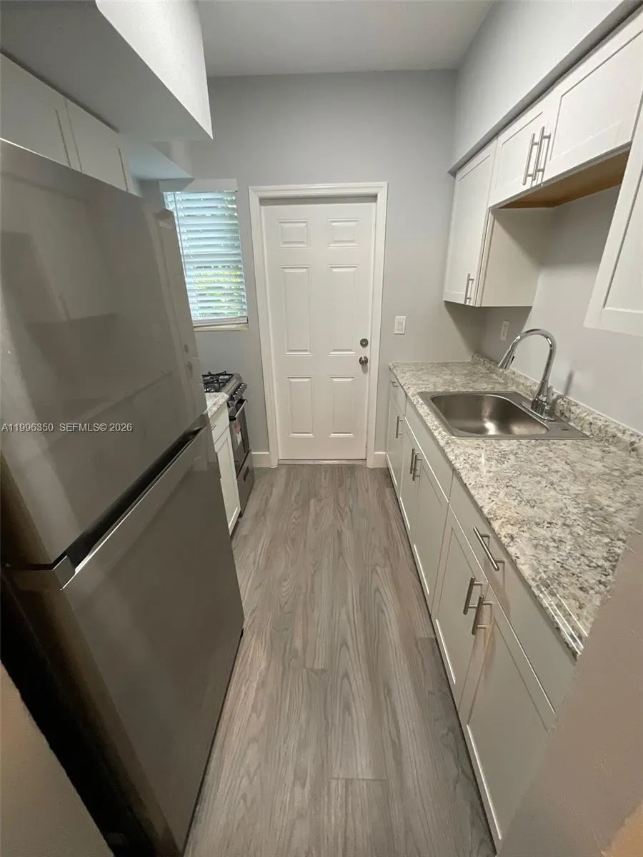 1026 Pennsylvania Ave 2, Miami Beach, Florida 3313, Miami Beach, Florida 33139, ,1 BathroomBathrooms,Residential Lease,For Rent,1026 Pennsylvania Ave 2, Miami Beach, Florida 3313,A11996350