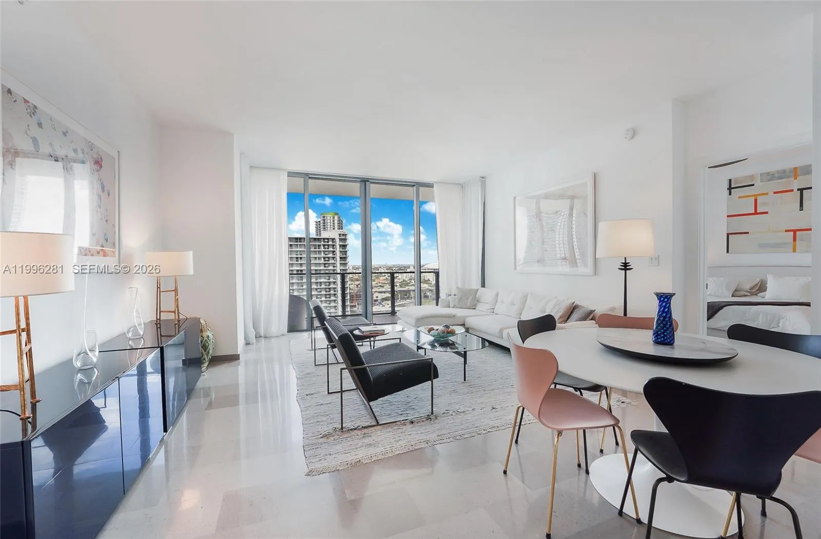 68 Se 6th St 2104, Miami, Florida 33131, Miami, Florida 33131, 3 Bedrooms Bedrooms, ,3 BathroomsBathrooms,Residential Lease,For Rent,68 Se 6th St 2104, Miami, Florida 33131,A11996281