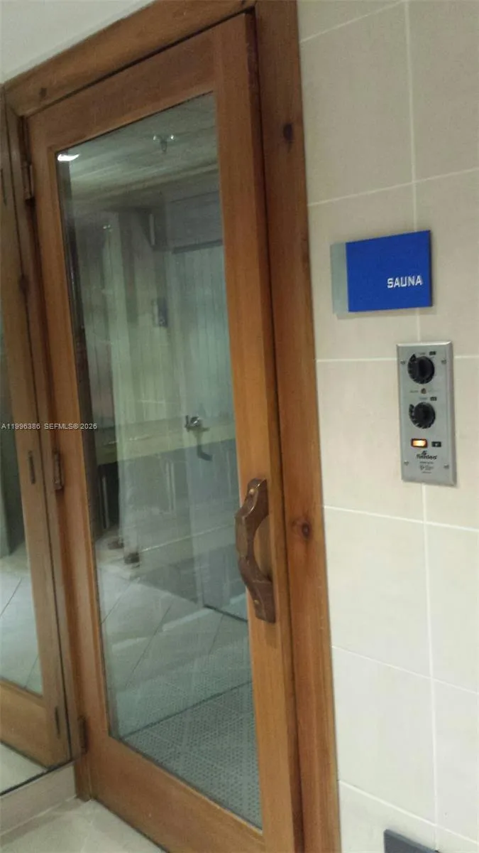 325 S Biscayne Blvd 2220, Miami, Florida 33131, Miami, Florida 33131, 1 Bedroom Bedrooms, ,1 BathroomBathrooms,Residential Lease,For Rent,325 S Biscayne Blvd 2220, Miami, Florida 33131,A11996386