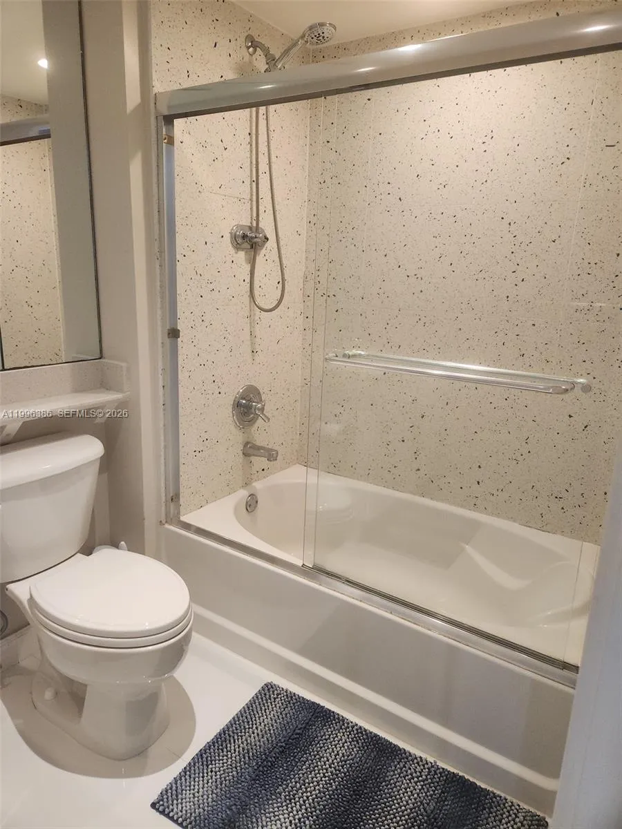 325 S Biscayne Blvd 2220, Miami, Florida 33131, Miami, Florida 33131, 1 Bedroom Bedrooms, ,1 BathroomBathrooms,Residential Lease,For Rent,325 S Biscayne Blvd 2220, Miami, Florida 33131,A11996386