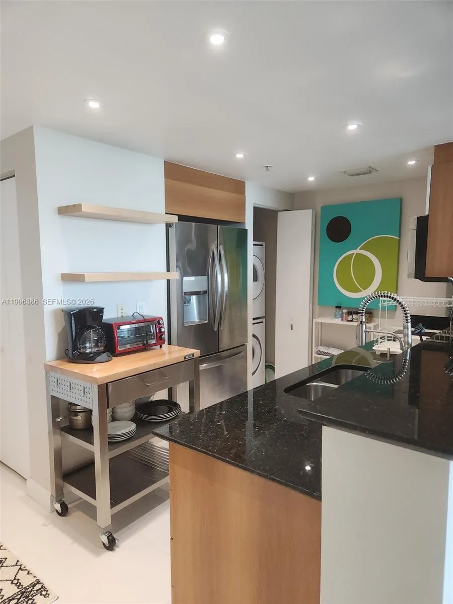 325 S Biscayne Blvd 2220, Miami, Florida 33131, Miami, Florida 33131, 1 Bedroom Bedrooms, ,1 BathroomBathrooms,Residential Lease,For Rent,325 S Biscayne Blvd 2220, Miami, Florida 33131,A11996386