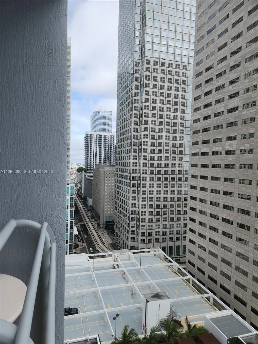 325 S Biscayne Blvd 2220, Miami, Florida 33131, Miami, Florida 33131, 1 Bedroom Bedrooms, ,1 BathroomBathrooms,Residential Lease,For Rent,325 S Biscayne Blvd 2220, Miami, Florida 33131,A11996386