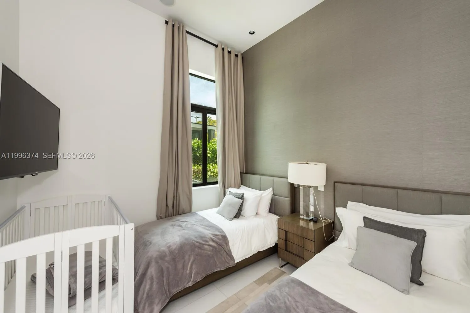 13145 Coronado Ln, North Miami, Florida 33181, North Miami, Florida 33181, 8 Bedrooms Bedrooms, ,8 BathroomsBathrooms,Residential,For Sale,13145 Coronado Ln, North Miami, Florida 33181,A11996374