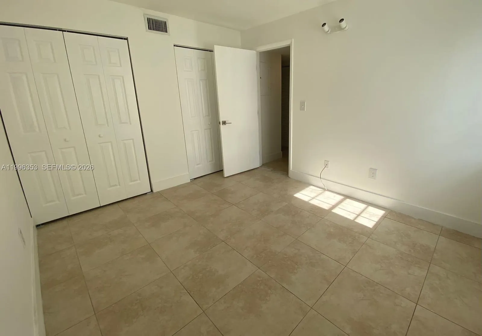 3552 Magellan Cir 126, Aventura, Florida 33180, Aventura, Florida 33180, 3 Bedrooms Bedrooms, ,2 BathroomsBathrooms,Residential Lease,For Rent,3552 Magellan Cir 126, Aventura, Florida 33180,A11996353