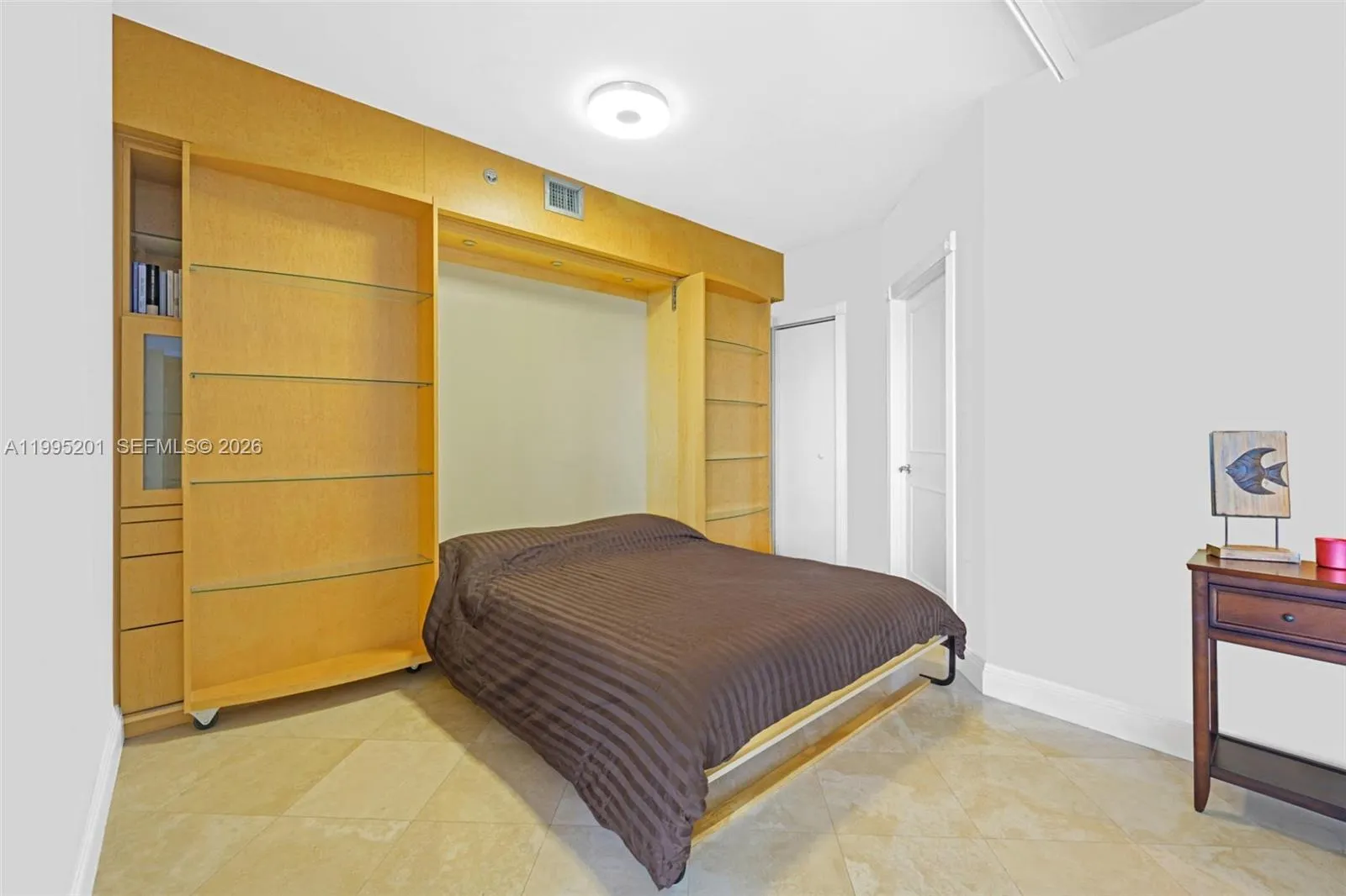 4779 Collins Ave 3206, Miami Beach, Florida 33140, Miami Beach, Florida 33140, 1 Bedroom Bedrooms, ,2 BathroomsBathrooms,Residential Lease,For Rent,4779 Collins Ave 3206, Miami Beach, Florida 33140,A11995201