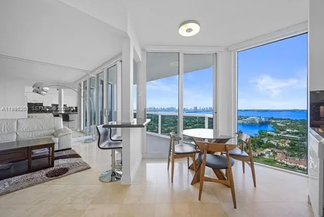4779 Collins Ave 3206, Miami Beach, Florida 33140, Miami Beach, Florida 33140, 1 Bedroom Bedrooms, ,2 BathroomsBathrooms,Residential Lease,For Rent,4779 Collins Ave 3206, Miami Beach, Florida 33140,A11995201