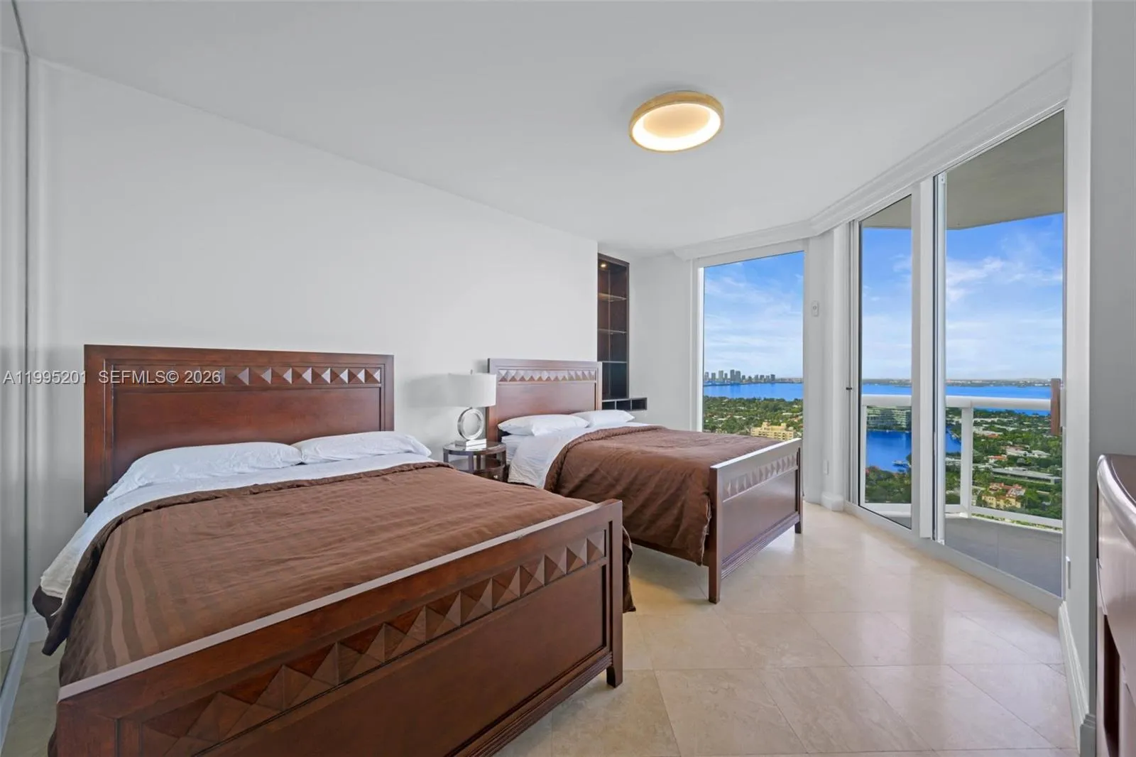 4779 Collins Ave 3206, Miami Beach, Florida 33140, Miami Beach, Florida 33140, 1 Bedroom Bedrooms, ,2 BathroomsBathrooms,Residential Lease,For Rent,4779 Collins Ave 3206, Miami Beach, Florida 33140,A11995201
