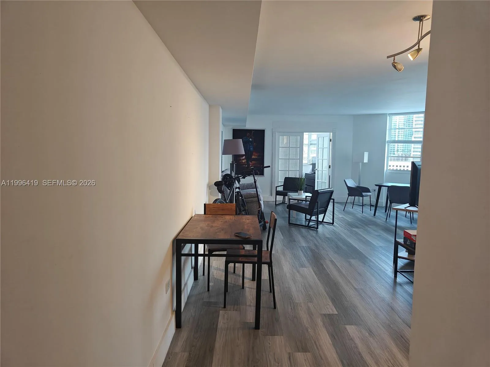 801 Brickell Bay Dr 1961, Miami, Florida 33131, Miami, Florida 33131, 2 Bedrooms Bedrooms, ,2 BathroomsBathrooms,Residential,For Sale,801 Brickell Bay Dr 1961, Miami, Florida 33131,A11996419