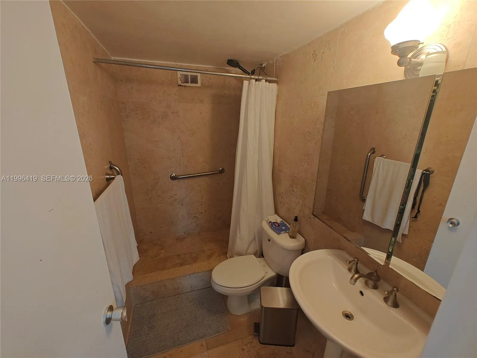 801 Brickell Bay Dr 1961, Miami, Florida 33131, Miami, Florida 33131, 2 Bedrooms Bedrooms, ,2 BathroomsBathrooms,Residential,For Sale,801 Brickell Bay Dr 1961, Miami, Florida 33131,A11996419