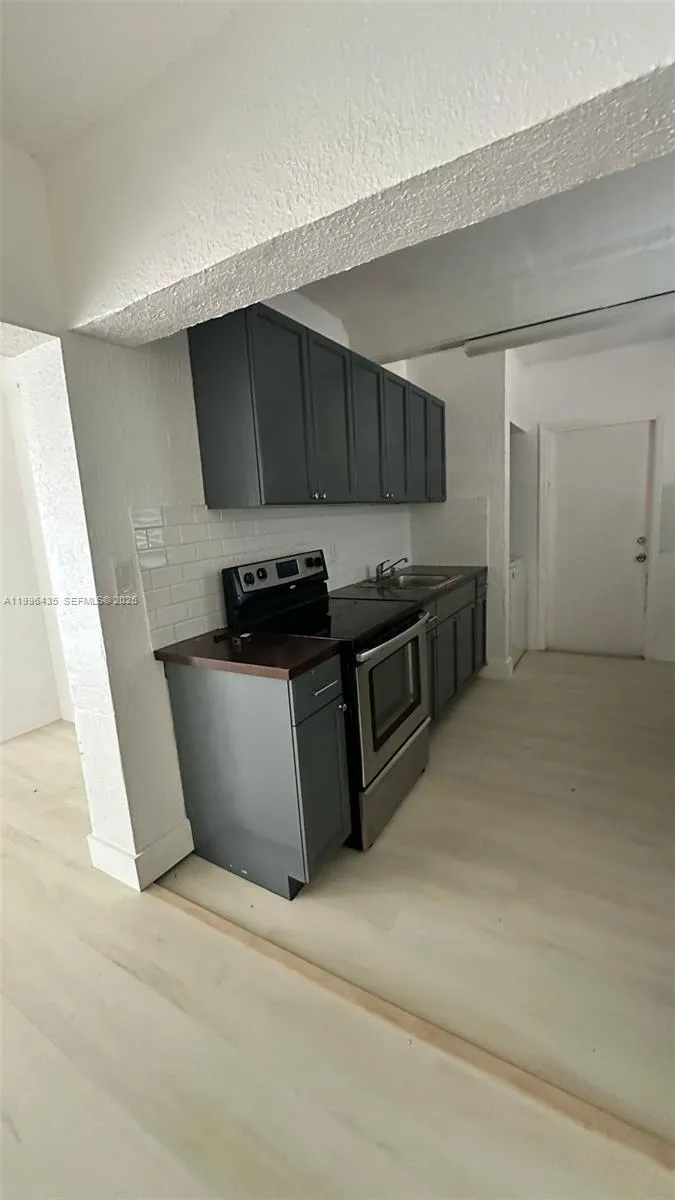 715 Sw 6th St, Dania Beach, Florida 33004, Dania Beach, Florida 33004, ,Residential Income,For Sale,715 Sw 6th St, Dania Beach, Florida 33004,A11996435