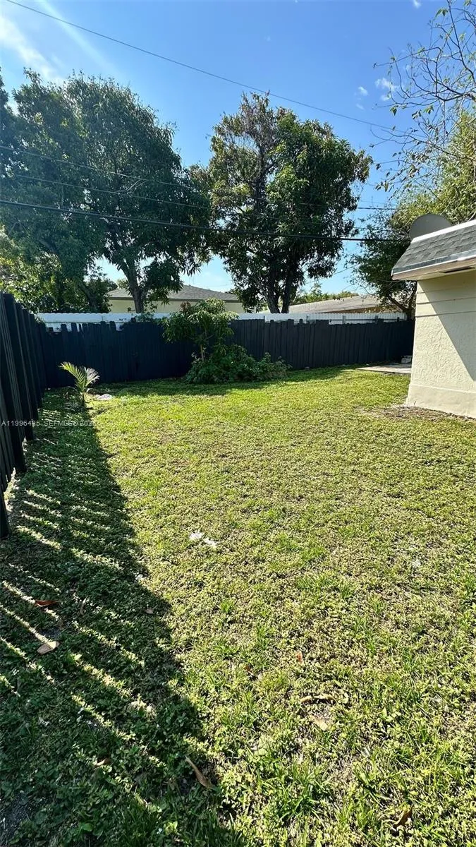 715 Sw 6th St, Dania Beach, Florida 33004, Dania Beach, Florida 33004, ,Residential Income,For Sale,715 Sw 6th St, Dania Beach, Florida 33004,A11996435