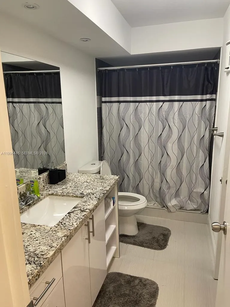 100 Lakeview Dr 207, Weston, Florida 33326, Weston, Florida 33326, 2 Bedrooms Bedrooms, ,2 BathroomsBathrooms,Residential Lease,For Rent,100 Lakeview Dr 207, Weston, Florida 33326,A11996445