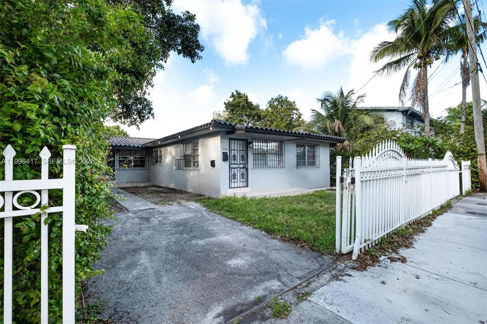 1519 Nw 40th St, Miami, Florida 33142, Miami, Florida 33142, ,Residential Income,For Sale,1519 Nw 40th St, Miami, Florida 33142,A11996417