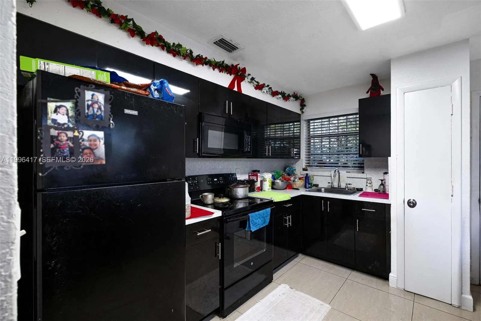 1519 Nw 40th St, Miami, Florida 33142, Miami, Florida 33142, ,Residential Income,For Sale,1519 Nw 40th St, Miami, Florida 33142,A11996417