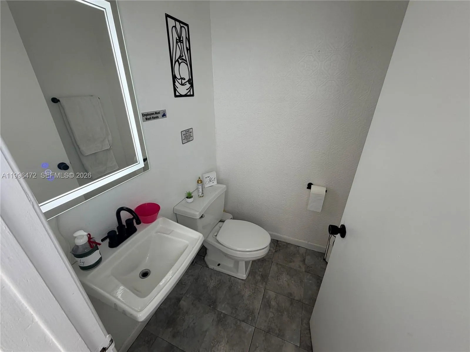 Miami, Florida 33144, ,Commercial Lease,For Rent,A11996472
