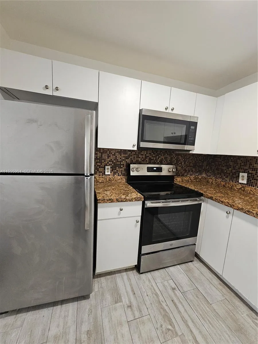 800 Sw 131st Ave 210f, Pembroke Pines, Florida 330, Pembroke Pines, Florida 33027, 2 Bedrooms Bedrooms, ,1 BathroomBathrooms,Residential Lease,For Rent,800 Sw 131st Ave 210f, Pembroke Pines, Florida 330,A11995904