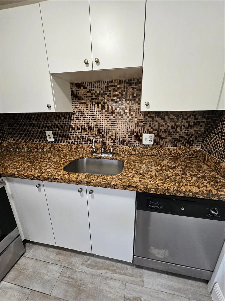 800 Sw 131st Ave 210f, Pembroke Pines, Florida 330, Pembroke Pines, Florida 33027, 2 Bedrooms Bedrooms, ,1 BathroomBathrooms,Residential Lease,For Rent,800 Sw 131st Ave 210f, Pembroke Pines, Florida 330,A11995904
