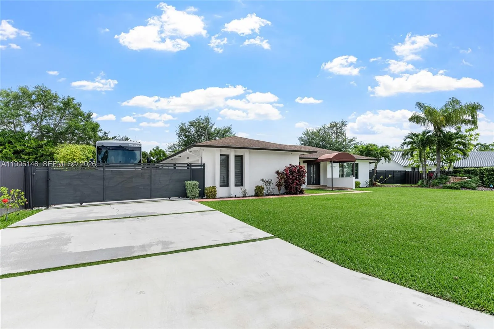 10625 Sw 79th Pl, Miami, Florida 33156, Miami, Florida 33156, 3 Bedrooms Bedrooms, ,2 BathroomsBathrooms,Residential,For Sale,10625 Sw 79th Pl, Miami, Florida 33156,A11996148