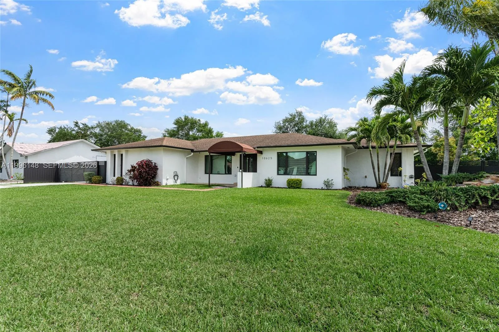 10625 Sw 79th Pl, Miami, Florida 33156, Miami, Florida 33156, 3 Bedrooms Bedrooms, ,2 BathroomsBathrooms,Residential,For Sale,10625 Sw 79th Pl, Miami, Florida 33156,A11996148