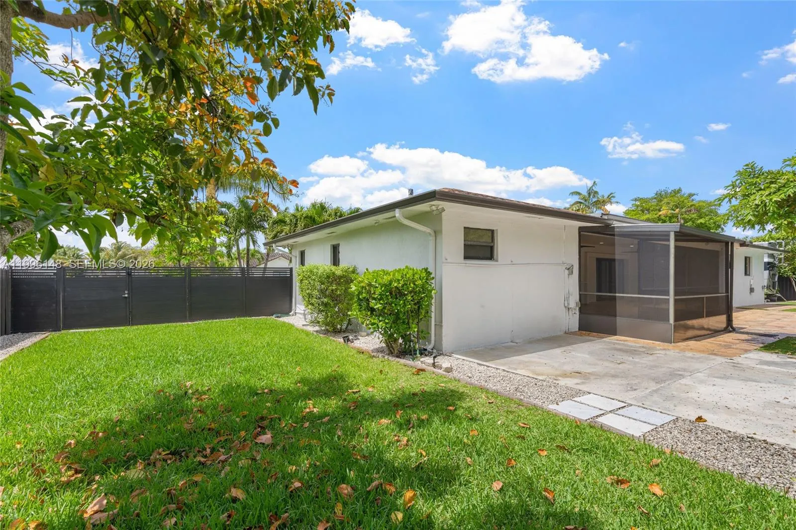 10625 Sw 79th Pl, Miami, Florida 33156, Miami, Florida 33156, 3 Bedrooms Bedrooms, ,2 BathroomsBathrooms,Residential,For Sale,10625 Sw 79th Pl, Miami, Florida 33156,A11996148