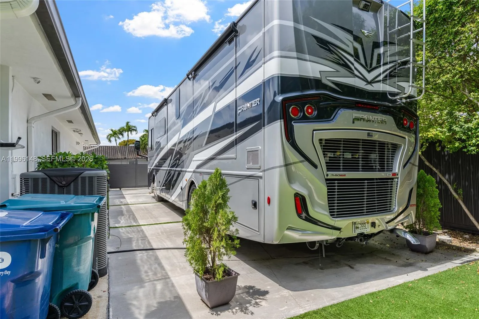 10625 Sw 79th Pl, Miami, Florida 33156, Miami, Florida 33156, 3 Bedrooms Bedrooms, ,2 BathroomsBathrooms,Residential,For Sale,10625 Sw 79th Pl, Miami, Florida 33156,A11996148